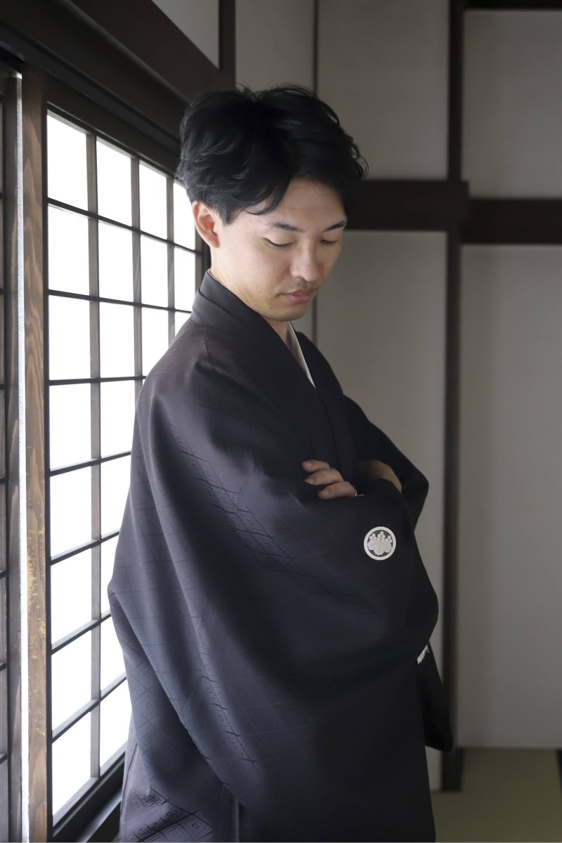 紋付き袴（黒）