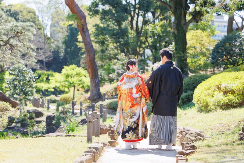 未来へ歩むお二人の後ろ姿