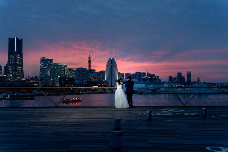 茜色のみなとみらい夕景
