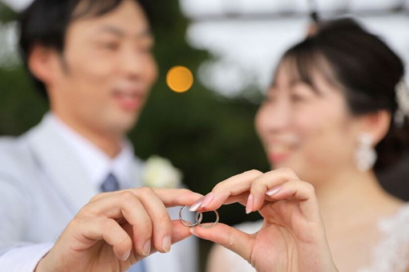 幸せの輪を通してお二人を