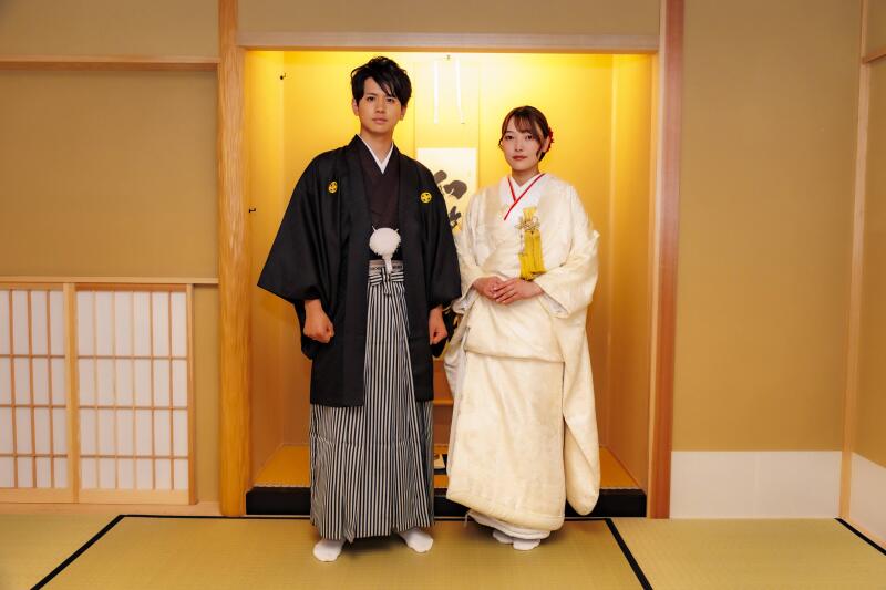 凛として和の空間に佇む