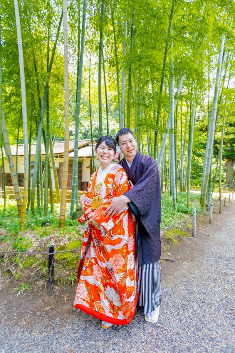 竹林の神秘、寄り添う二人の愛の証