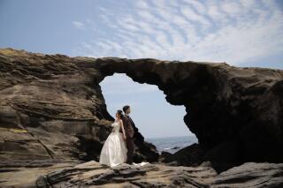快晴で真夏日の城ヶ島で爽やかなロケーション撮影を