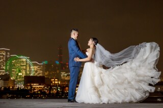 結婚式レベルの衣装で撮る大桟橋ナイトフォト