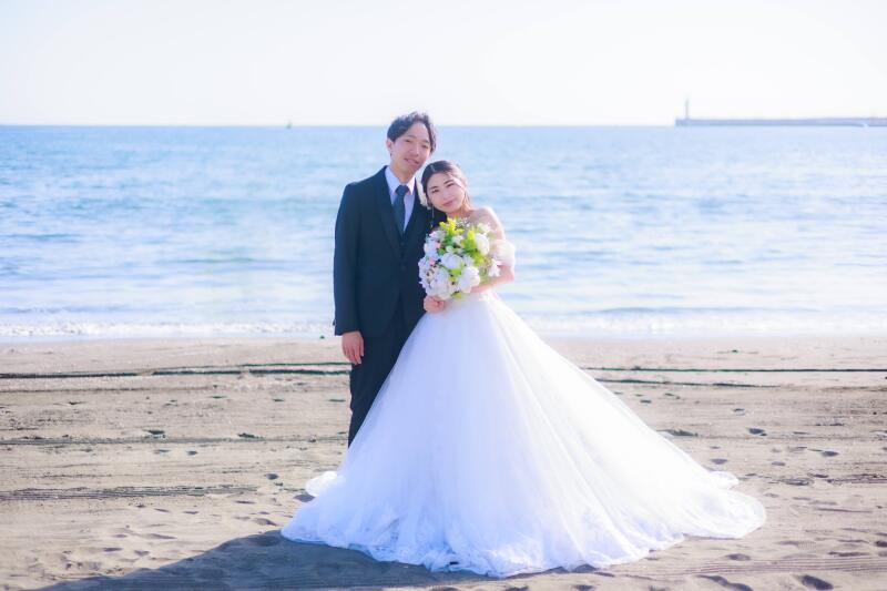 寄り添うお二人の笑顔