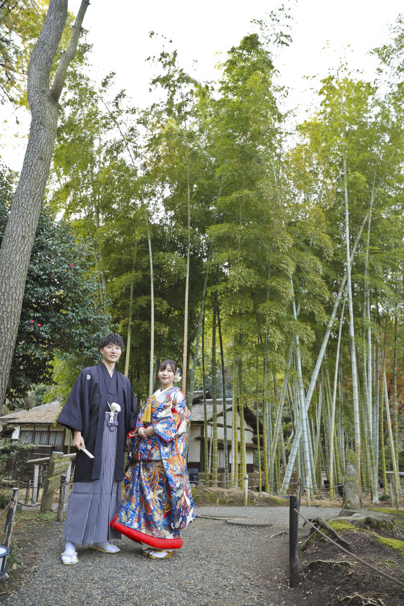 竹林で…