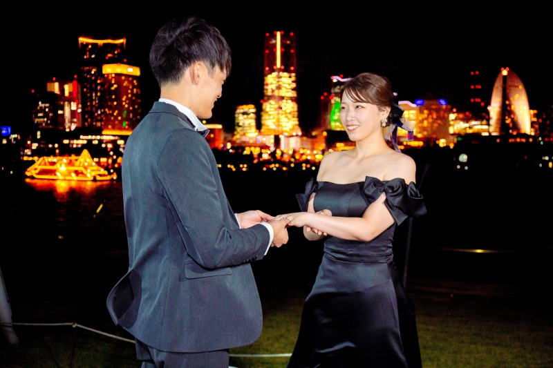 光に照らされた笑顔