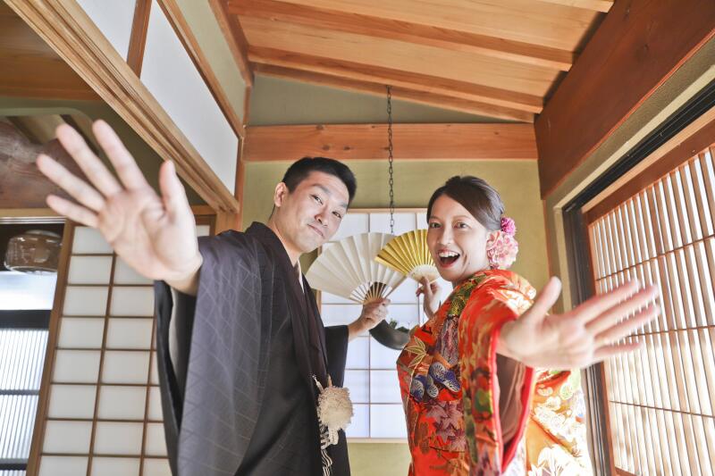 手を広げて楽しむ