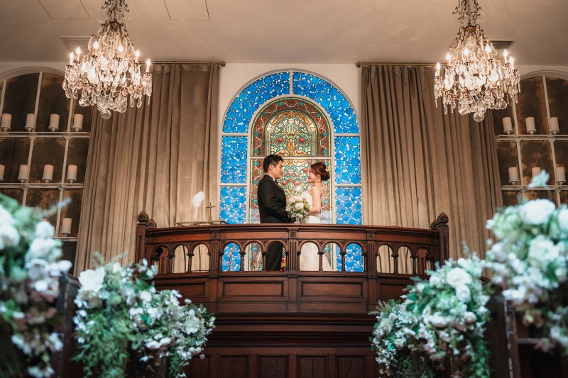 見つめ合う静寂の時