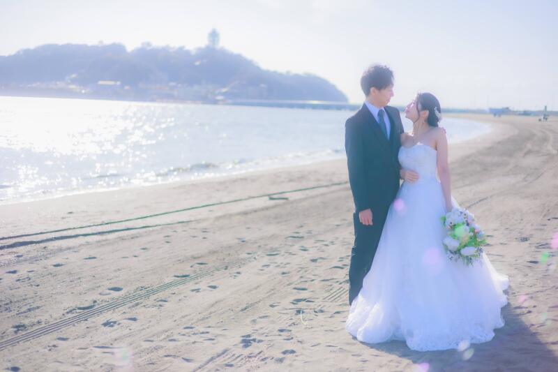 潮風を感じるお二人