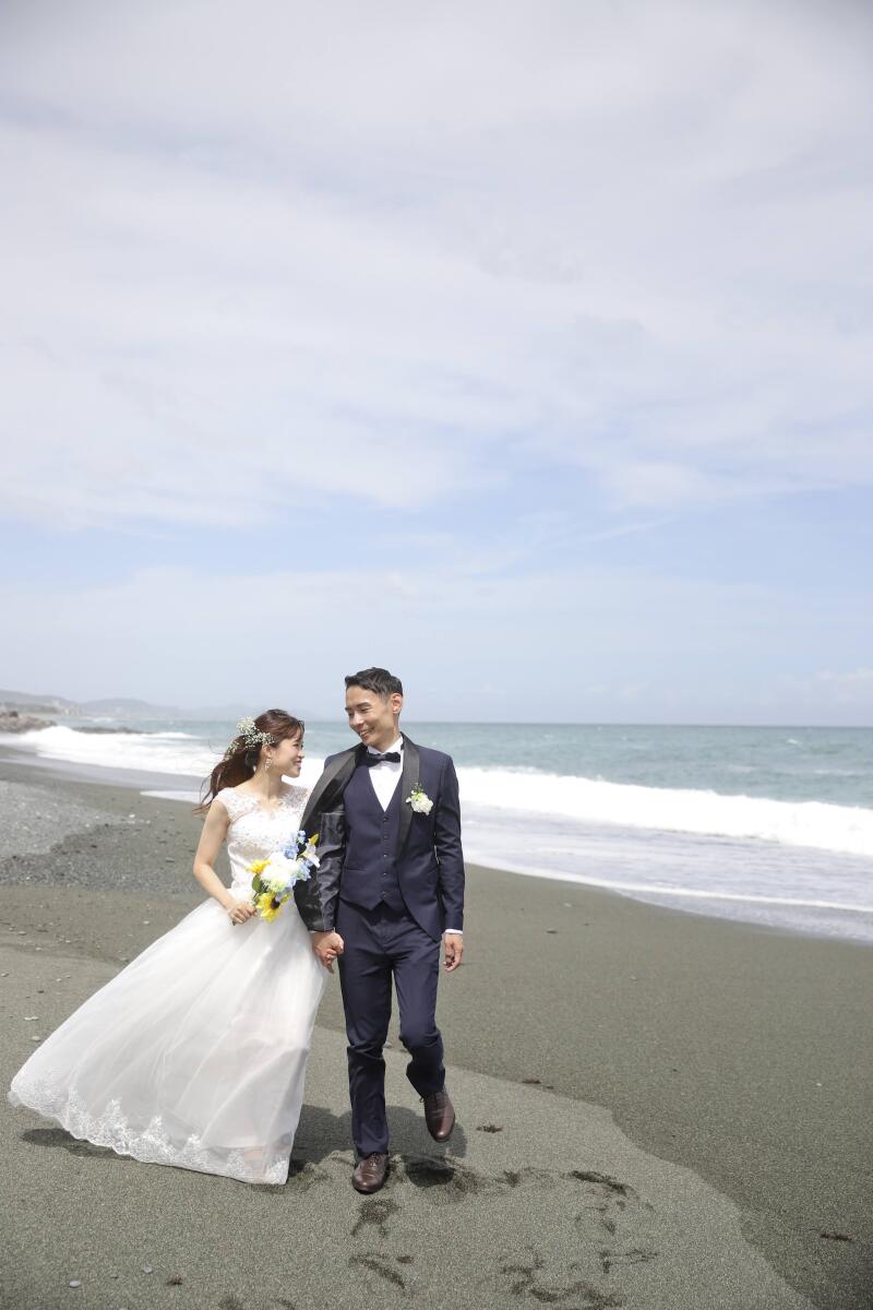 お二人が撮影希望された御幸の浜で前撮り開始