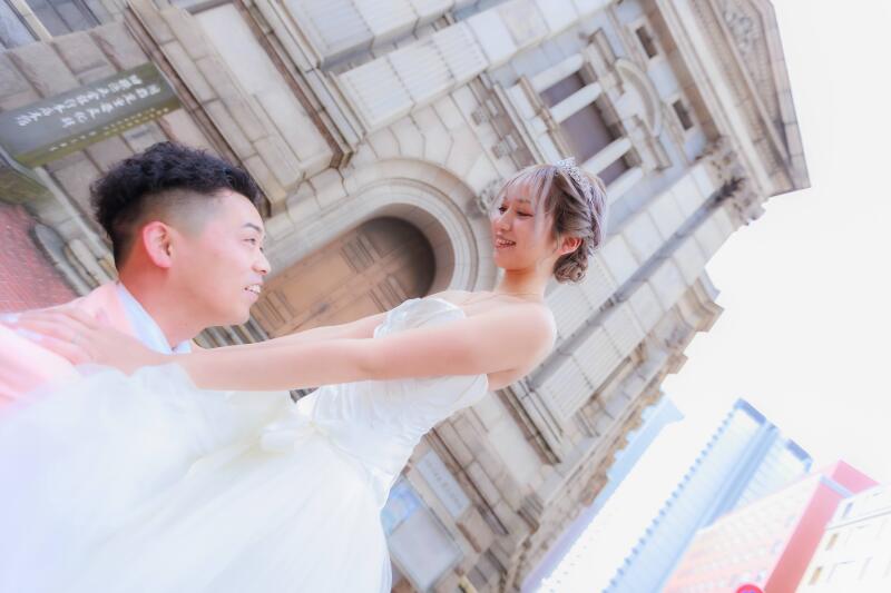 見つめ合う二人の笑顔