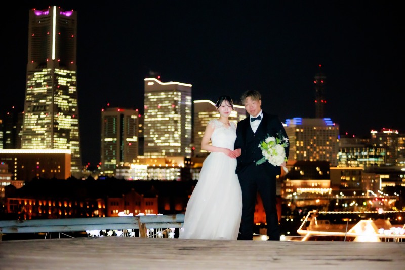 ランドマークタワーと全景カット