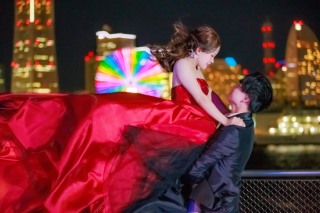 海と大桟橋にて、洋装2点ロケーション撮影