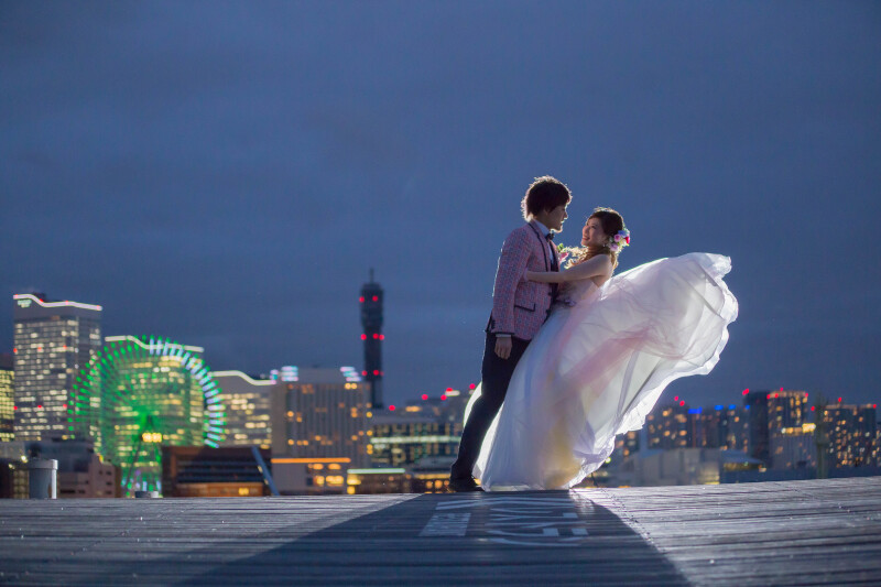 躍動感あふれるドレスの揺らめき