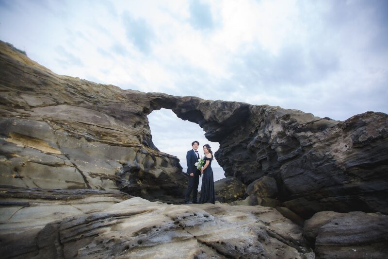 城ヶ島の岩場の壮大さが分かる1枚