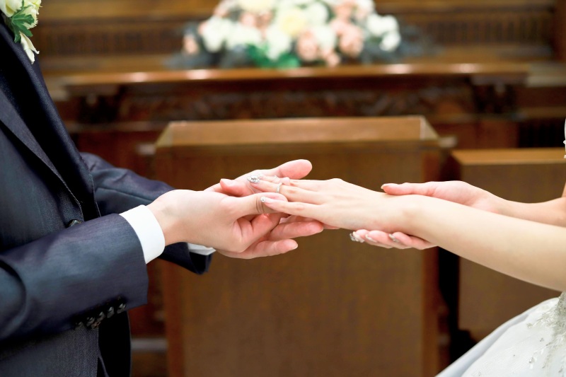 誓いの瞬間を近くで残す