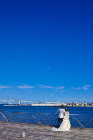 青空がキレイ☆大桟橋での洋装ロケ♪