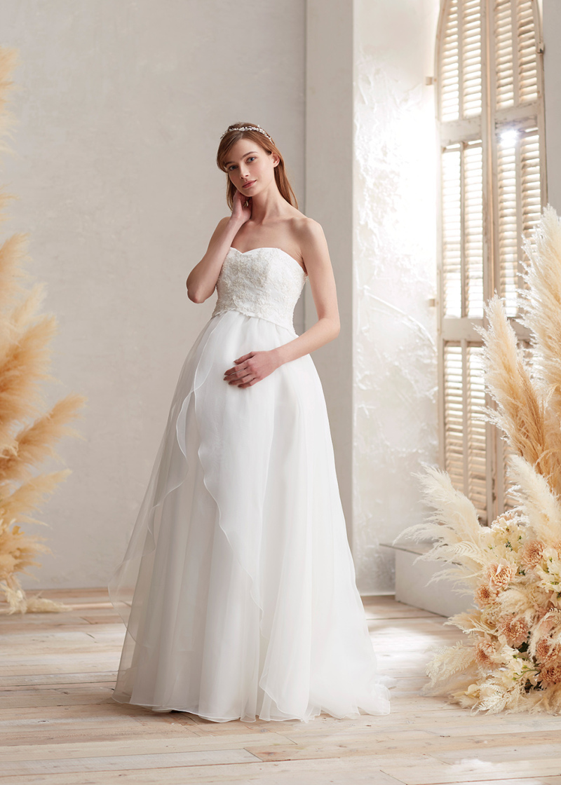 Asect横浜店_マタニティ用ドレスがある