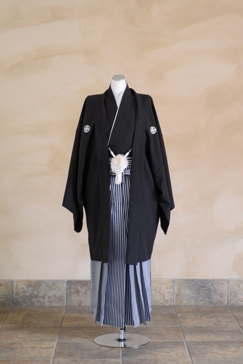 黒紋服