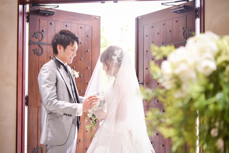 扉の前で・・・