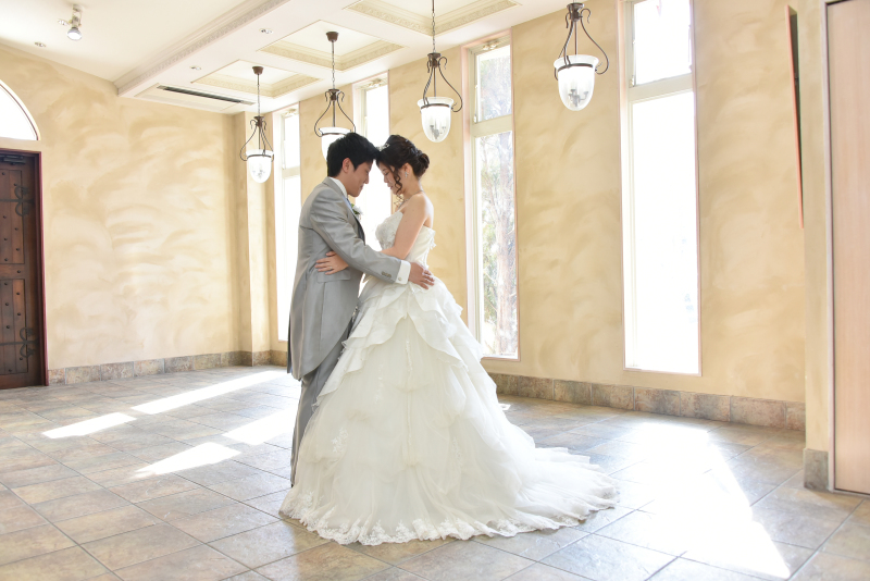 おでこ合わせて・・・