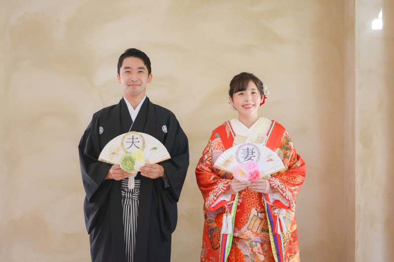 夫婦扇子をもって・・・