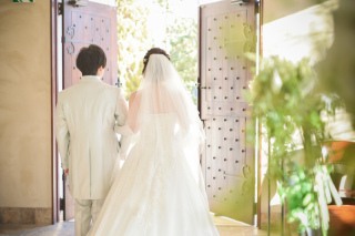 キヌヤ・ブライダルスクエア フェリチタ 熊谷店_お式と同じ流れで★チャペルで挙式風フォト