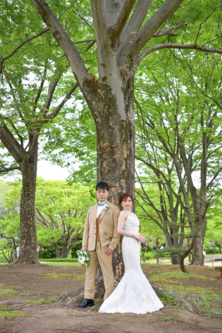キヌヤ・ブライダルスクエア フェリチタ 熊谷店_開放感のある公園で撮影★ガーデンフォト
