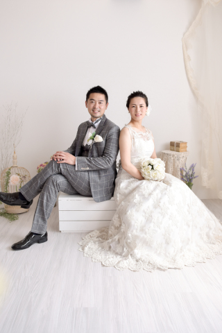 キヌヤ・ブライダルスクエア フェリチタ 熊谷店_ナチュラルから王道のポーズまでいろいろ★洋装スタジオ