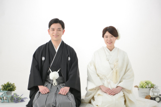 キヌヤ・ブライダルスクエア フェリチタ 熊谷店_きっちりスクリーンからナチュラル背景まで★和装スタジオ