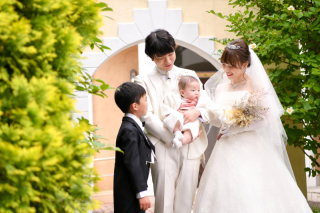 キヌヤ・ブライダルスクエア フェリチタ 熊谷店_ペット★家族★マタニティ