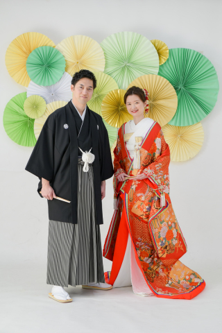 キヌヤ・ブライダルスクエア フェリチタ 熊谷店_きっちりスクリーンからナチュラル背景まで★和装スタジオ