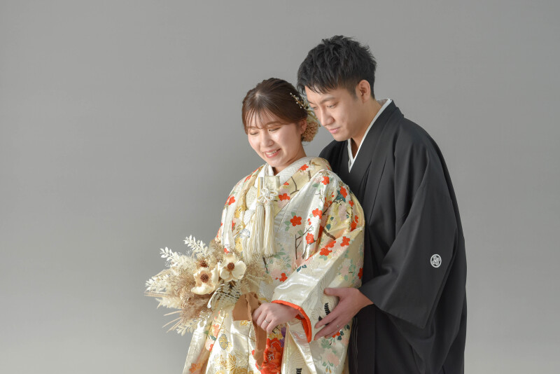 【和装&洋装どちらも楽しめる】シンプルスタジオで叶える♪打掛とドレスが着れる♪全データ付き
