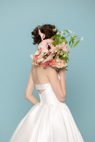 ウェディングドレス・ブーケイメージ