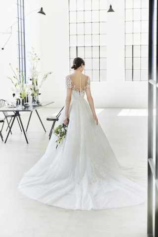 ウェディングドレスイメージ