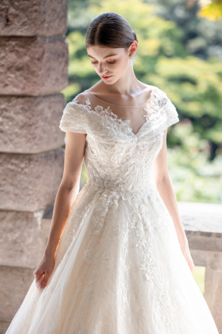 ウェディングドレスイメージ