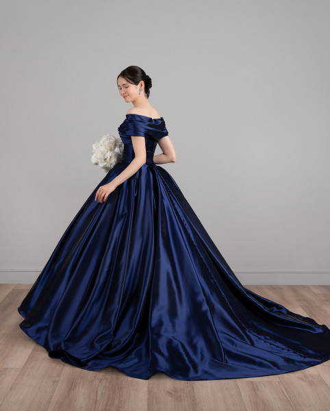 ネイビー・クラレット