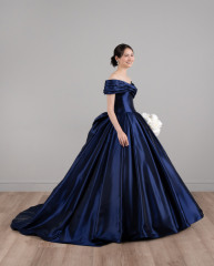 ネイビー・クラレット