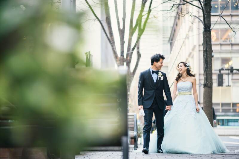 丸の内の街並みを