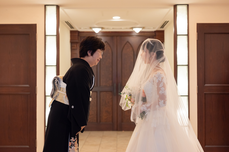 門出を見送る親御様