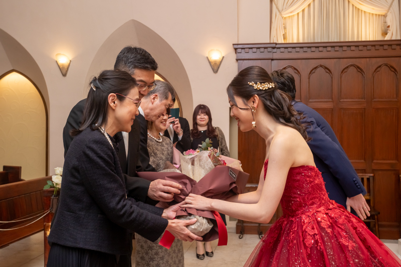 感謝の気持ちを込めて花束を