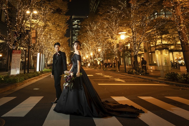 東京駅で夜のロケーションフォト