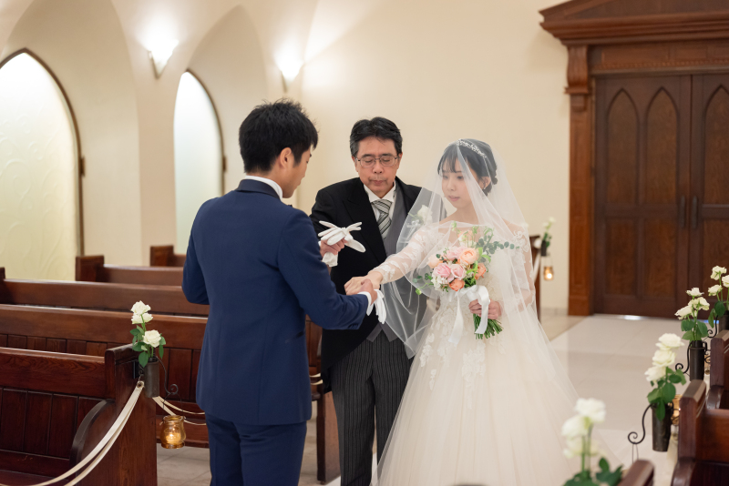 新郎様のもとへ