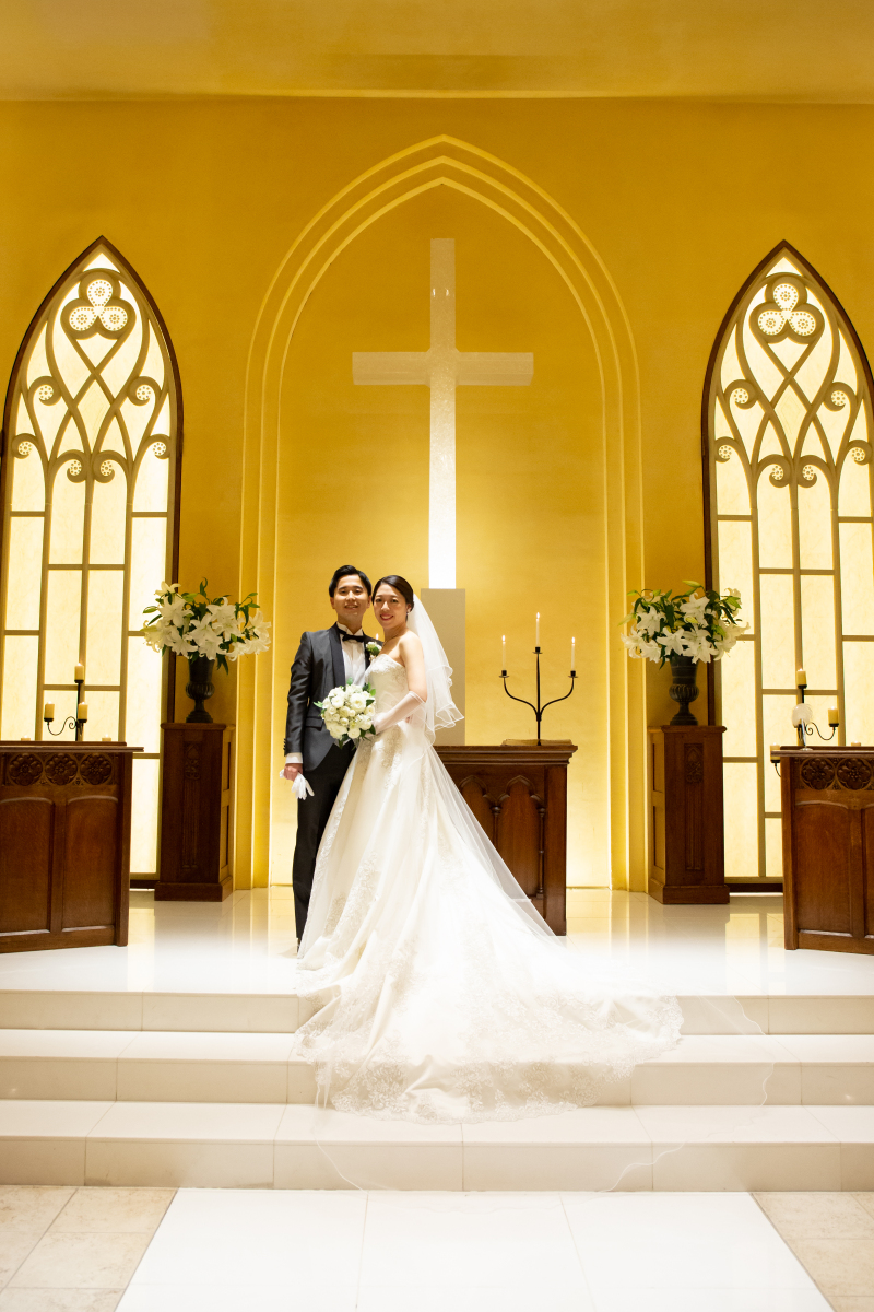 天候に左右されないチャペルでの撮影