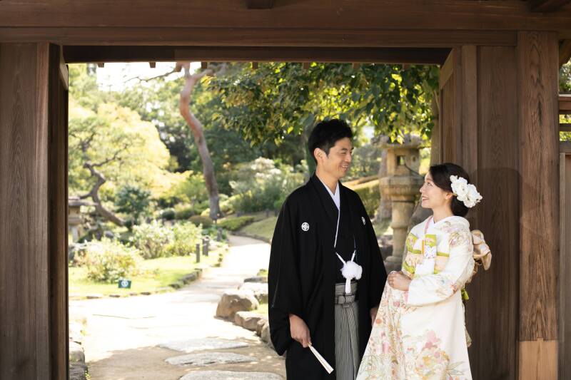 新緑の庭園で和装フォト