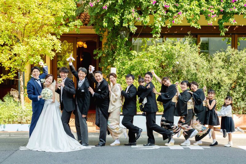 家族みんなで笑顔いっぱいこれから披露宴スタート！！