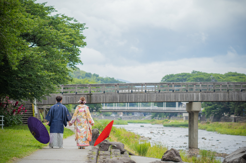 近くの河川敷でも自然な雰囲気で☆