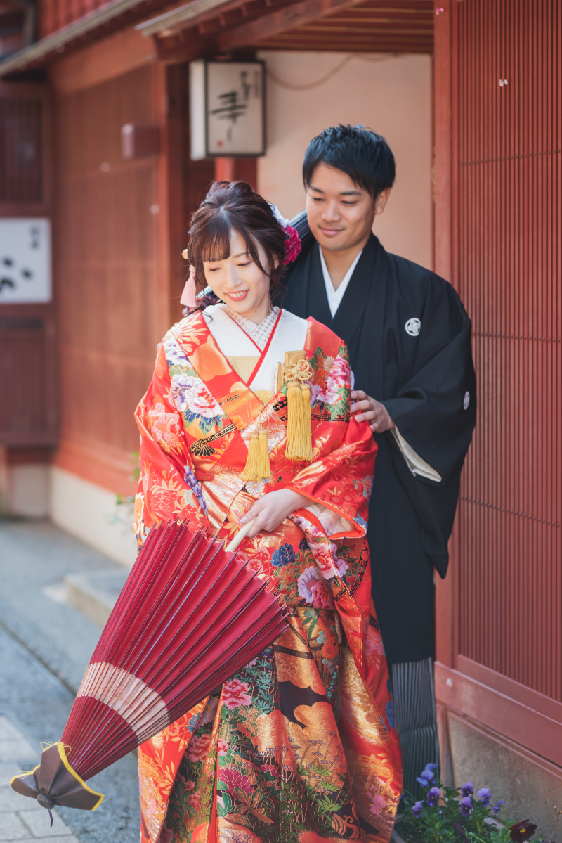 和傘使って