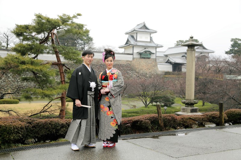 雨が降る中ゲリラロケです